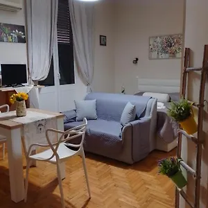 https://suite-ruggero-settimo.sicilyhotelsitaly.net